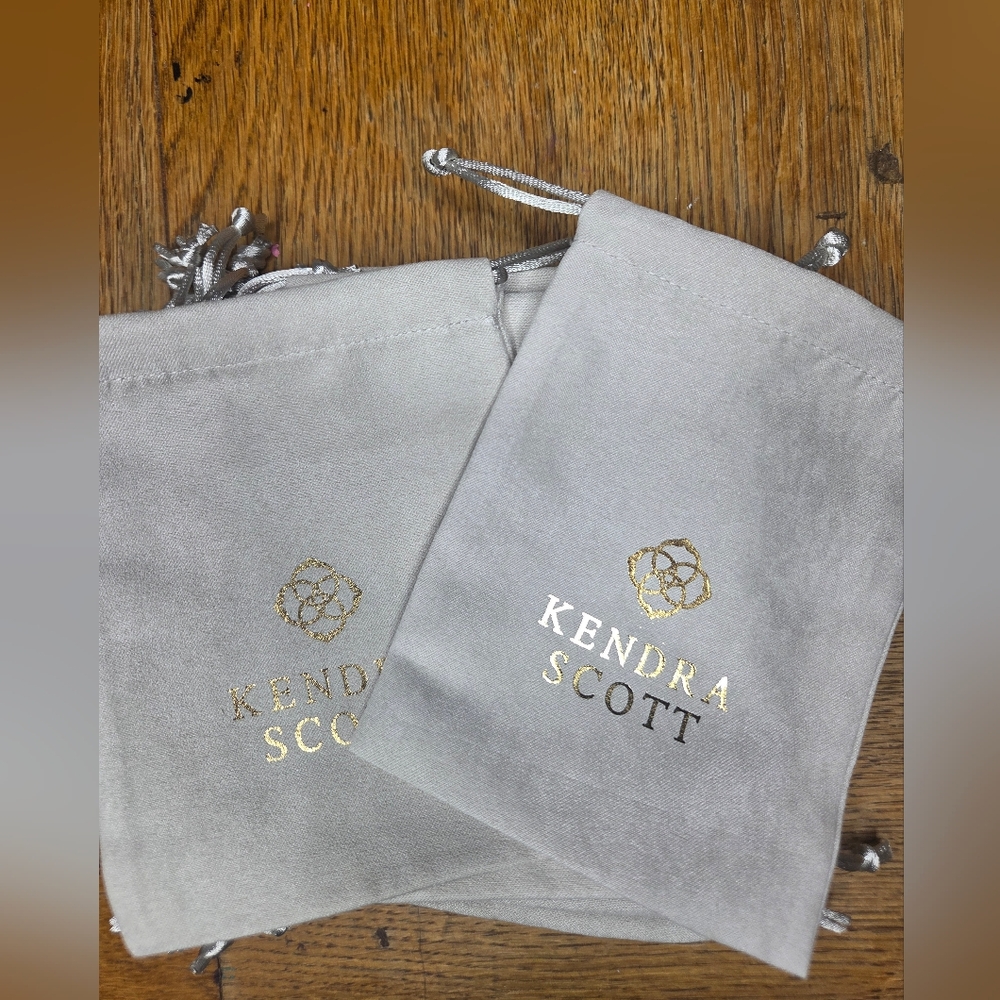 KENDRA SCOTT Jewelry Dust Bag Pouch 25 Pouches New Gray Empty